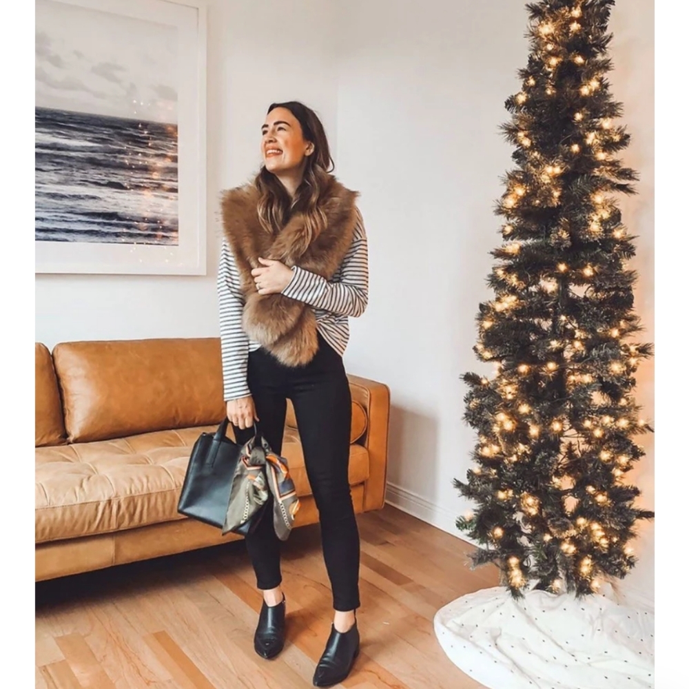 NWOT Charlotte Faux Fur Stole